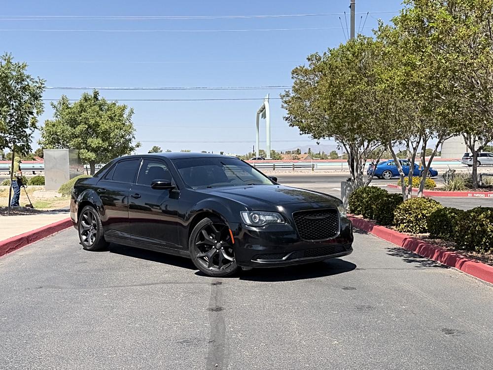 Black 2023 Chrysler 300 Sedan Rear-Wheel Drive Automatic